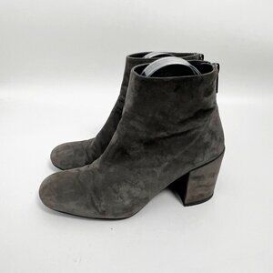 Stuart Weitzman Grey Bacari ankle boots suede Back Zipper Sz 6.5 M